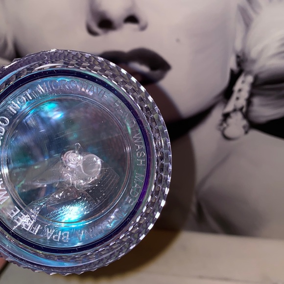 Geometric Tumbler cup with straw - Picture 4 of 6